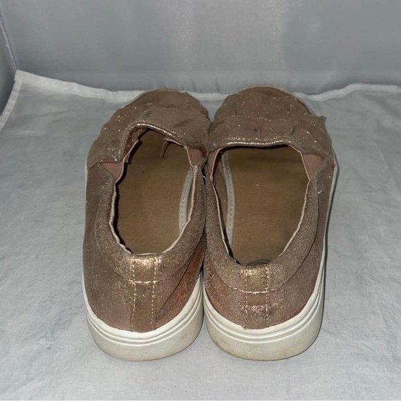 Wonder Nation big girls size 4 rose gold metallic slip on sneakers - Picture 3 of 5